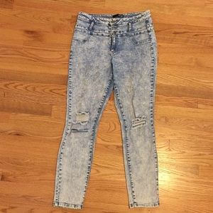 Light Acid Wash Jeans
